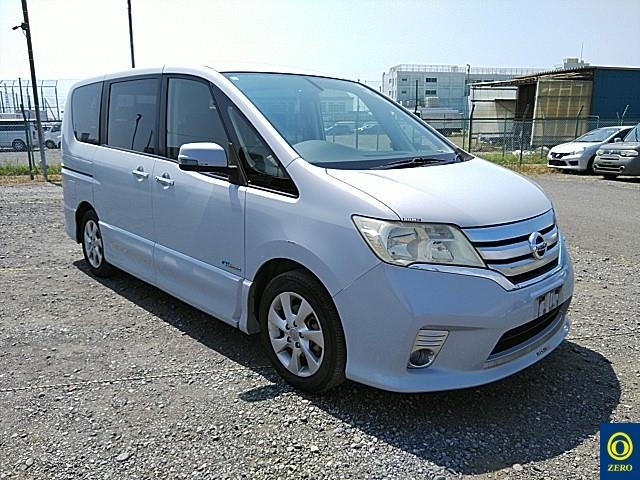 NISSAN SERENA 2013