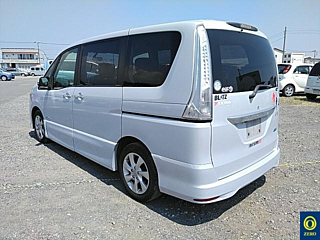 NISSAN SERENA 2013