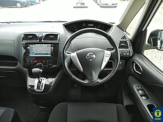 NISSAN SERENA 2013