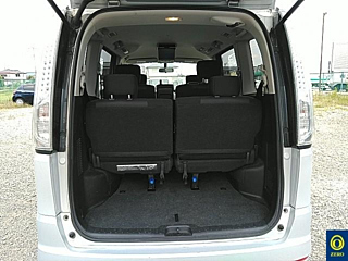 NISSAN SERENA 2013