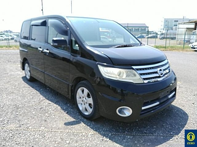 NISSAN SERENA 2010
