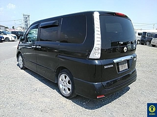 NISSAN SERENA 2010