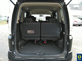 NISSAN SERENA 2010