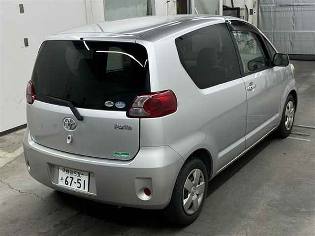 TOYOTA PORTE 2009