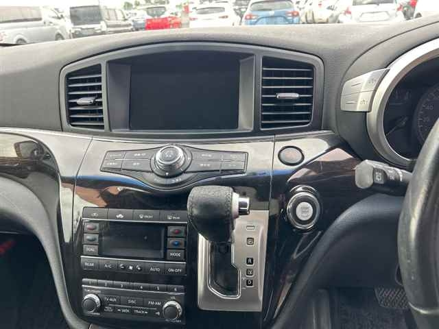 NISSAN ELGRAND 2010