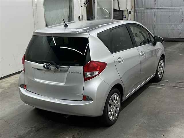 SUBARU TREZIA 2014