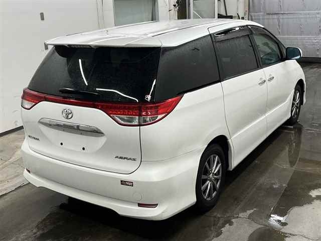 TOYOTA ESTIMA 2010