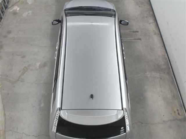 TOYOTA ISIS 2011