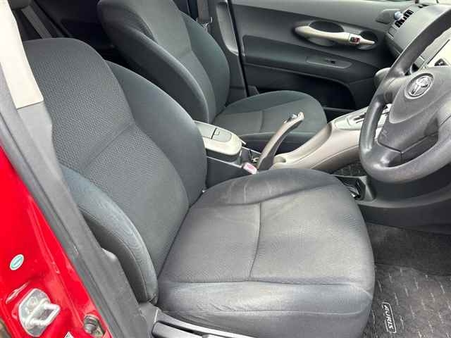 TOYOTA AURIS 2008