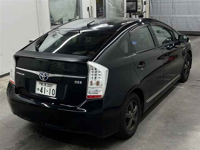 TOYOTA PRIUS 2011