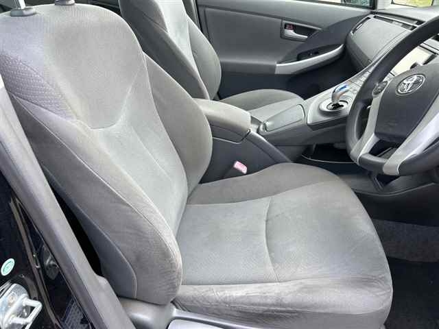 TOYOTA PRIUS 2011