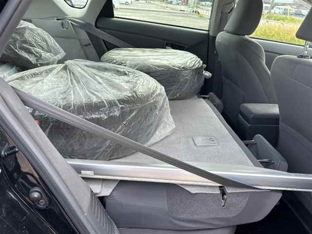 TOYOTA PRIUS 2011