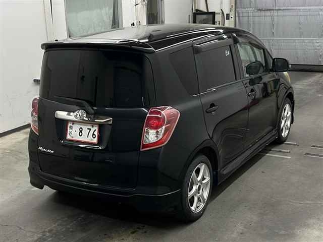 TOYOTA RACTIS 2010