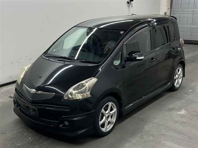 TOYOTA RACTIS 2010