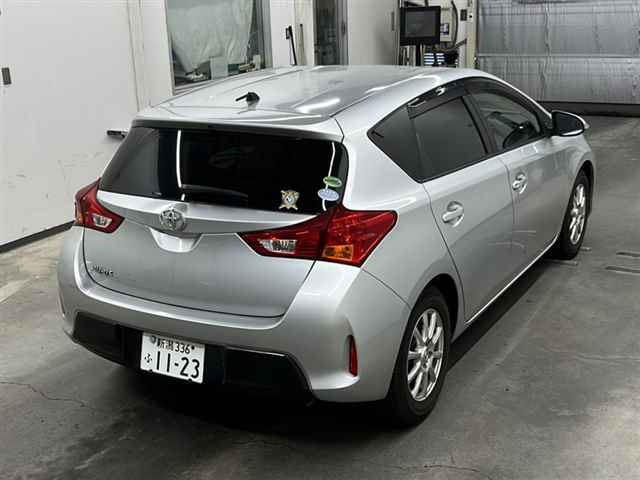 TOYOTA AURIS 2013