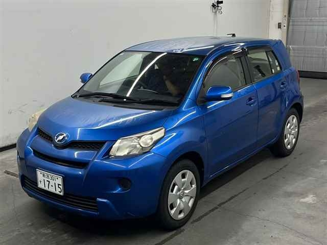 TOYOTA IST 2013