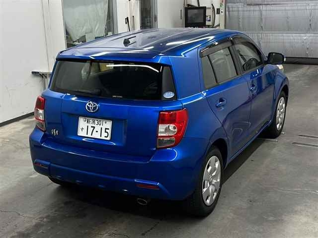TOYOTA IST 2013