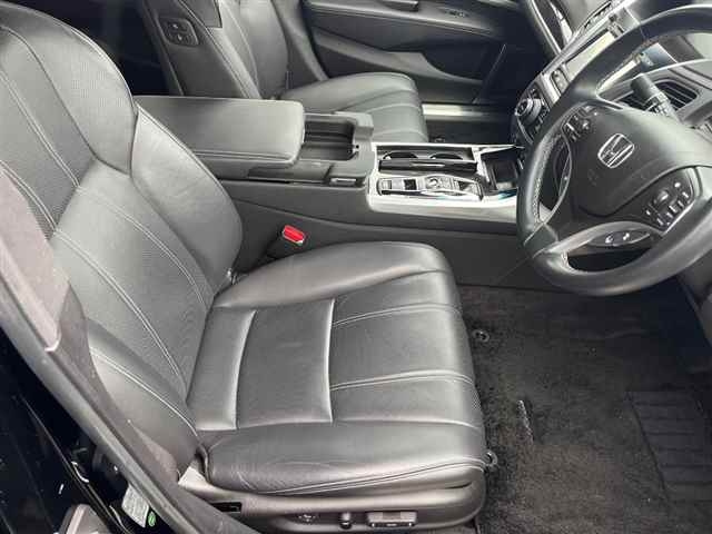 HONDA LEGEND 2019
