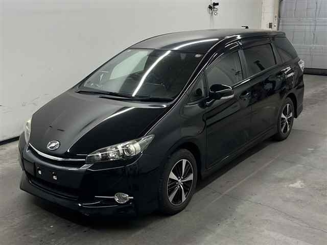 TOYOTA WISH 2016