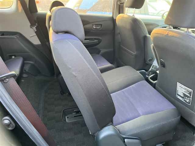 TOYOTA WISH 2016