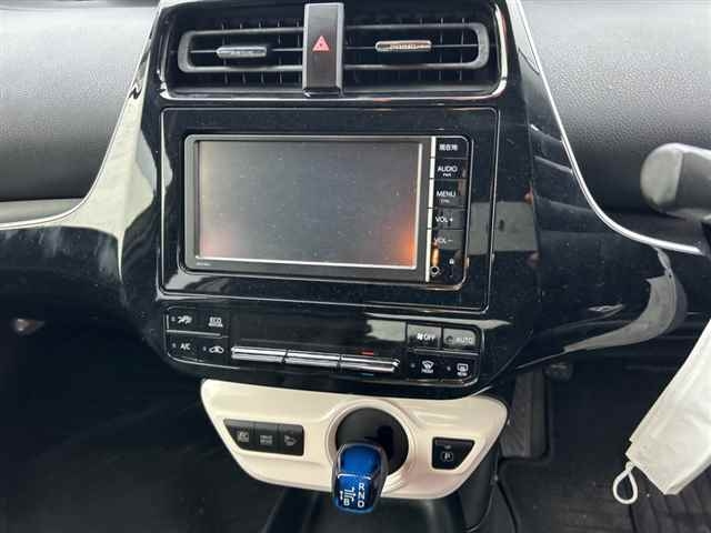 TOYOTA PRIUS 2016
