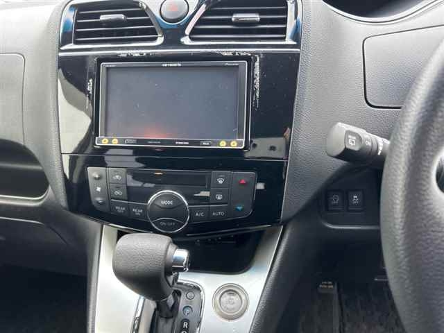 SUZUKI LANDY 2014