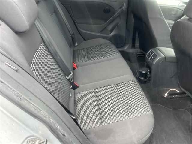 VOLKSWAGEN GOLF 2010
