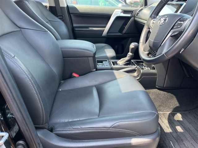 TOYOTA LAND CRUISER PRADO 2021