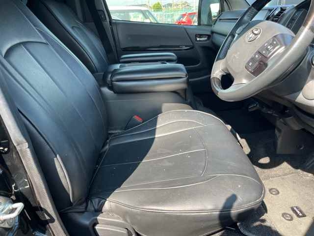 TOYOTA HIACE VAN 2022