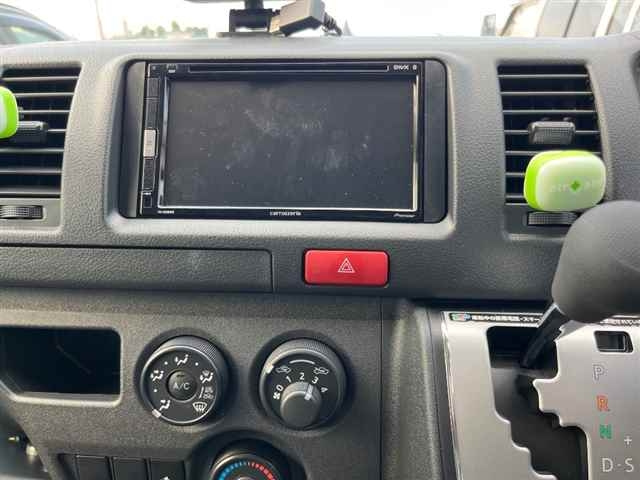 TOYOTA HIACE VAN 2019