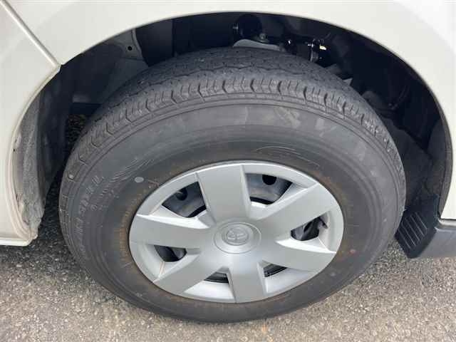 TOYOTA HIACE VAN 2019