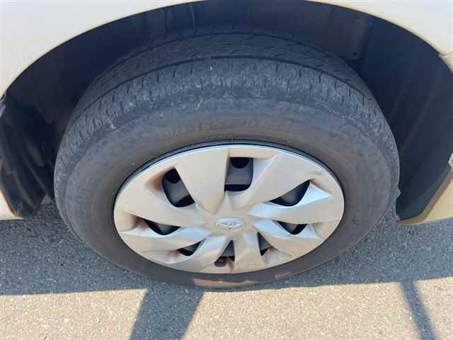 TOYOTA VITZ 2017