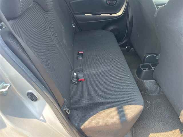 TOYOTA VITZ 2017