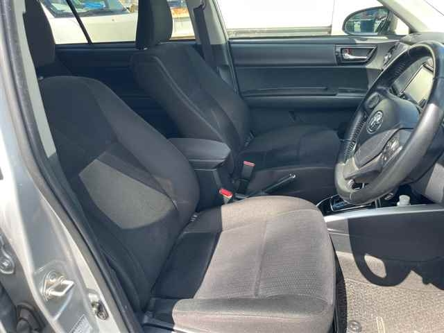 TOYOTA COROLLA FIELDER 2019