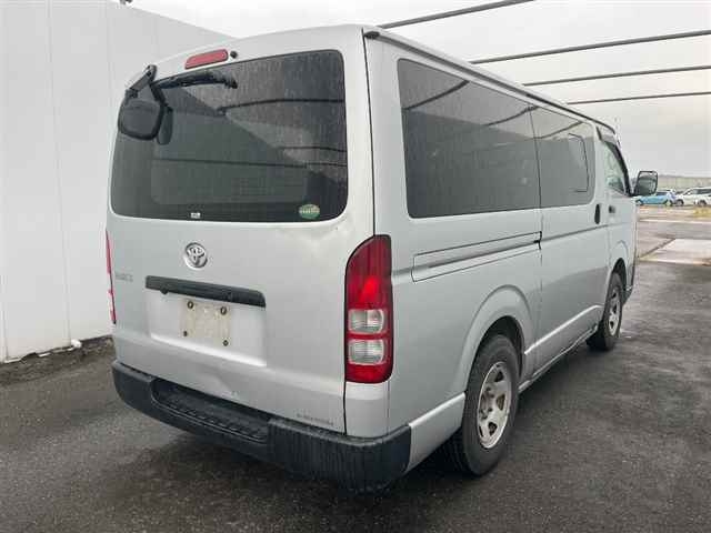 TOYOTA HIACE VAN 2014