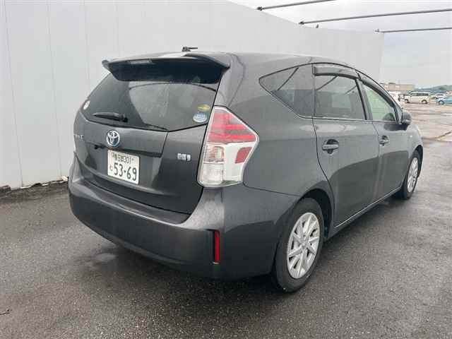 TOYOTA PRIUS ALPHA 2020