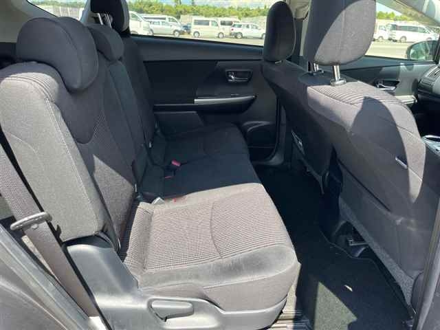 TOYOTA PRIUS ALPHA 2020