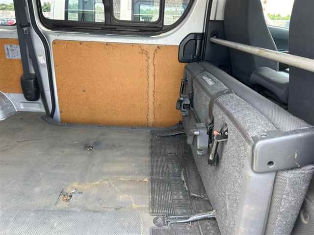 TOYOTA HIACE VAN 2015