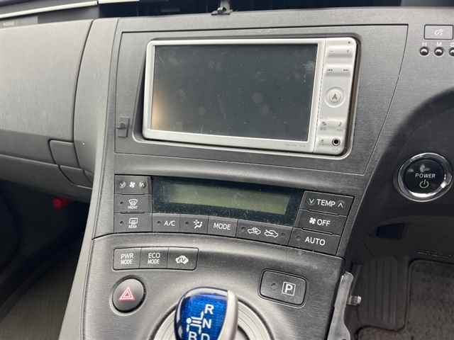 TOYOTA PRIUS 2010