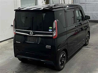 NISSAN ROOX 2021