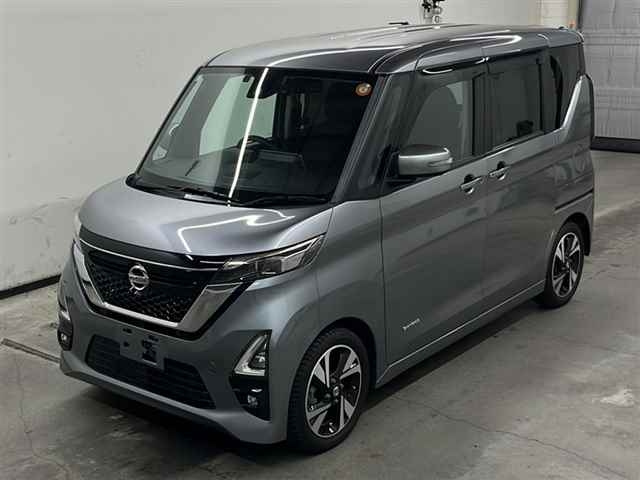 NISSAN ROOX 2021
