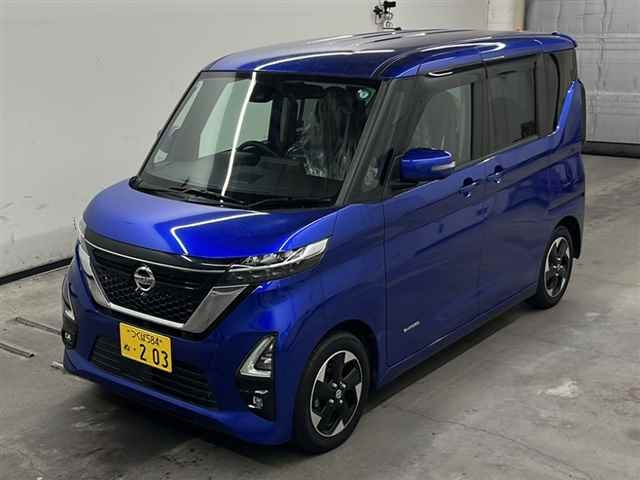 NISSAN ROOX 2021
