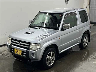 MITSUBISHI PAJERO MINI 2010
