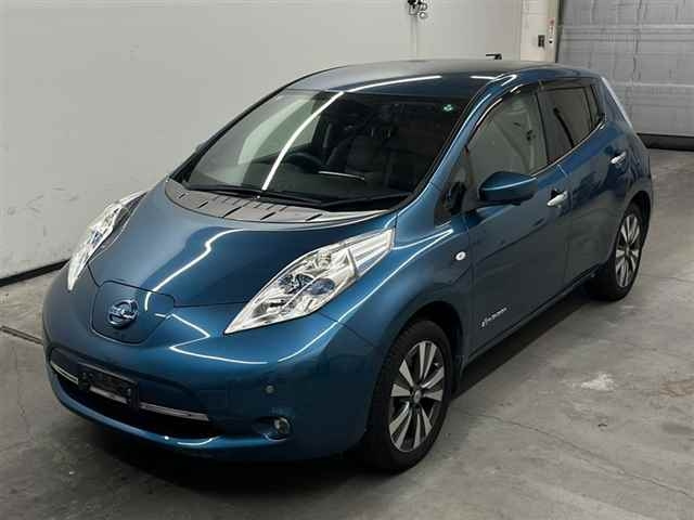 NISSAN LEAF 2016
