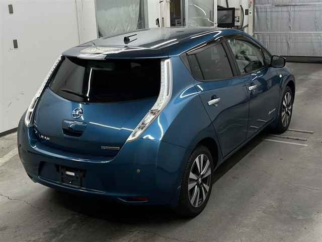 NISSAN LEAF 2016