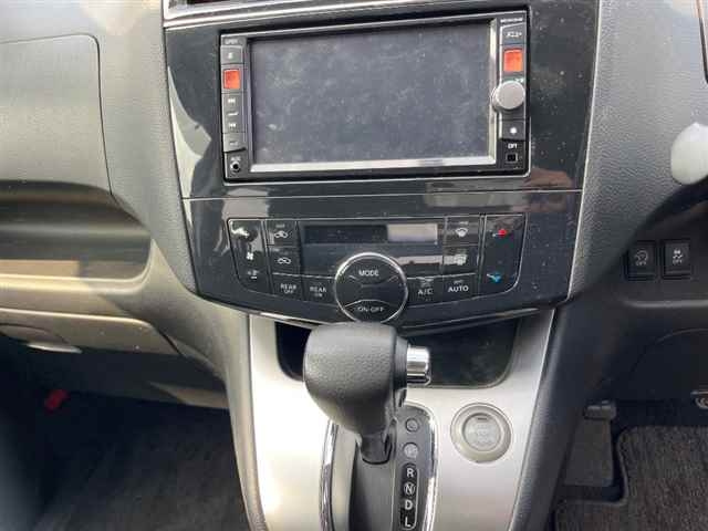 NISSAN SERENA 2012