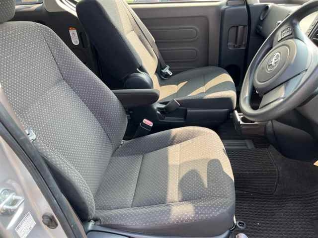 TOYOTA SPADE 2016