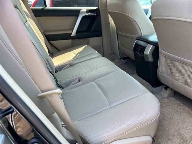 TOYOTA LAND CRUISER PRADO 2013