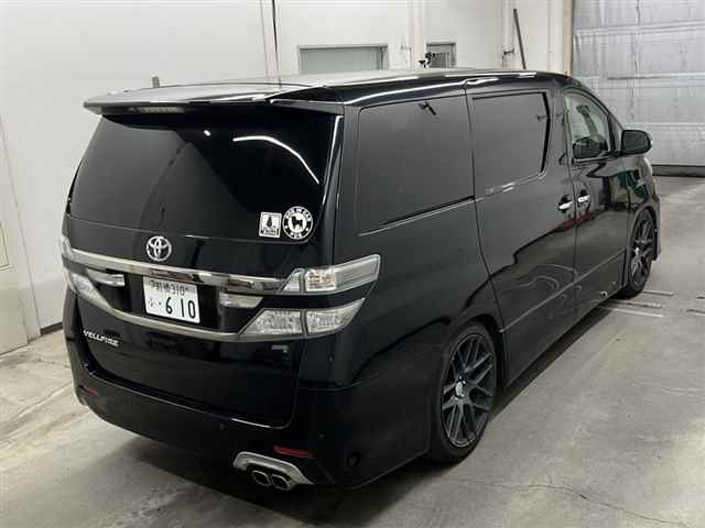 TOYOTA VELLFIRE 2013