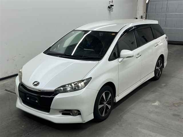 TOYOTA WISH 2017